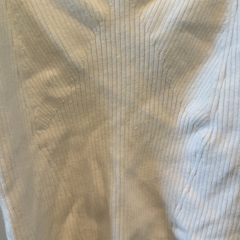 A&F top - Picture 4 of 5